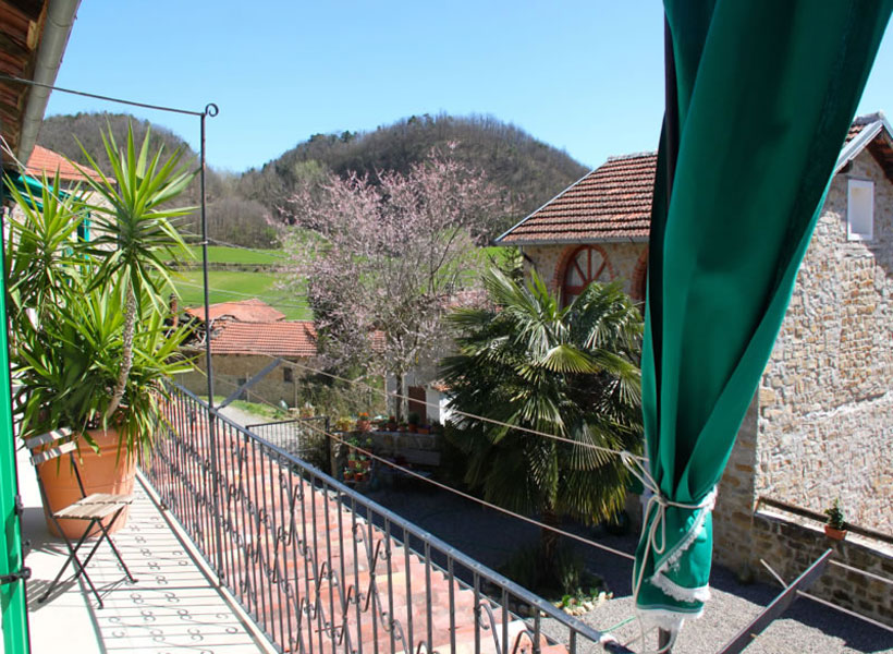 Studio Ambiente Piemont Rosso Balkon